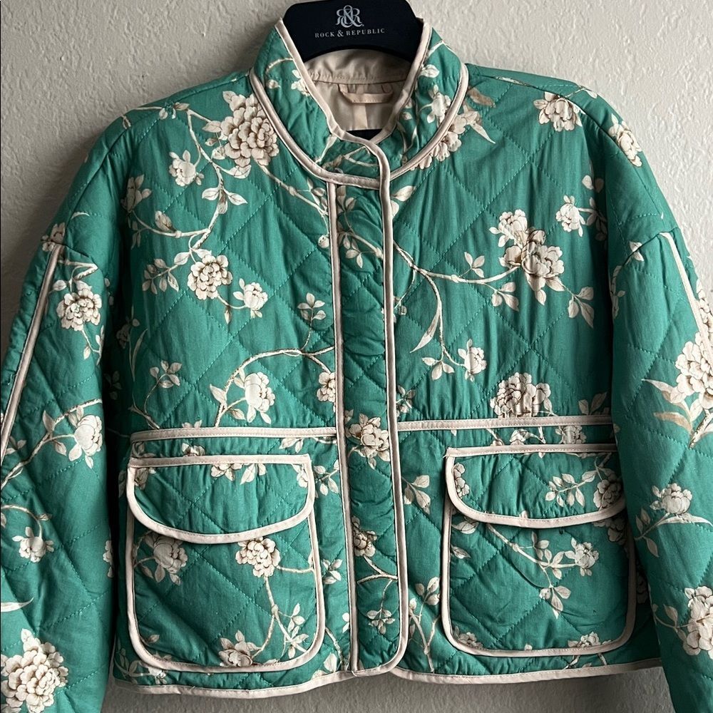 Like New! 7 For All Mankind Floral Quilted Jacket in Size M - Picture 3 of 16